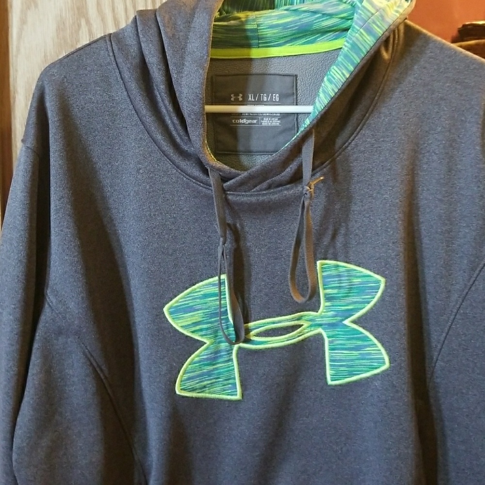 Under armour xl hoodie